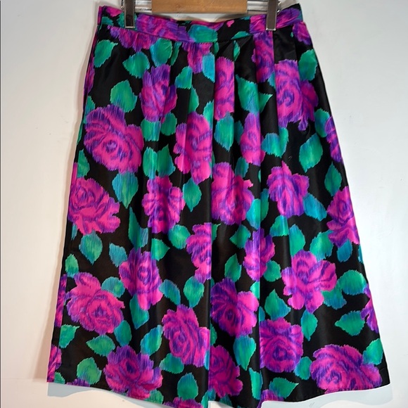 clichy Dresses & Skirts - Vintage Clichy black/magenta floral full skirt POCKETS size 14